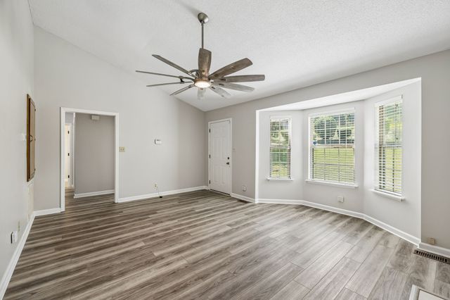 2649 Dotsonville Rd, Clarksville, TN 37042