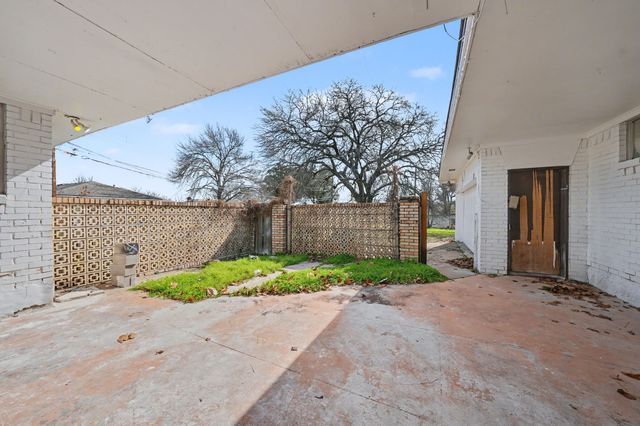 1120 Misty Glen Lane, Dallas, TX 75232