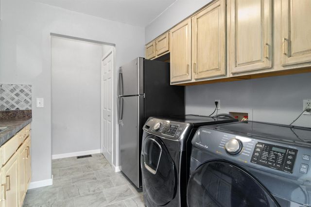 2607 Hawthorne Avenue, Evansville, IN 47714