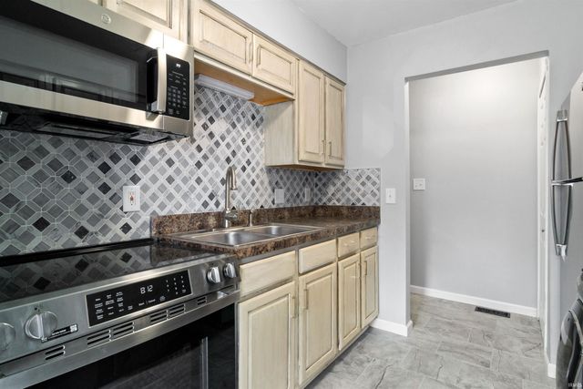 2607 Hawthorne Avenue, Evansville, IN 47714