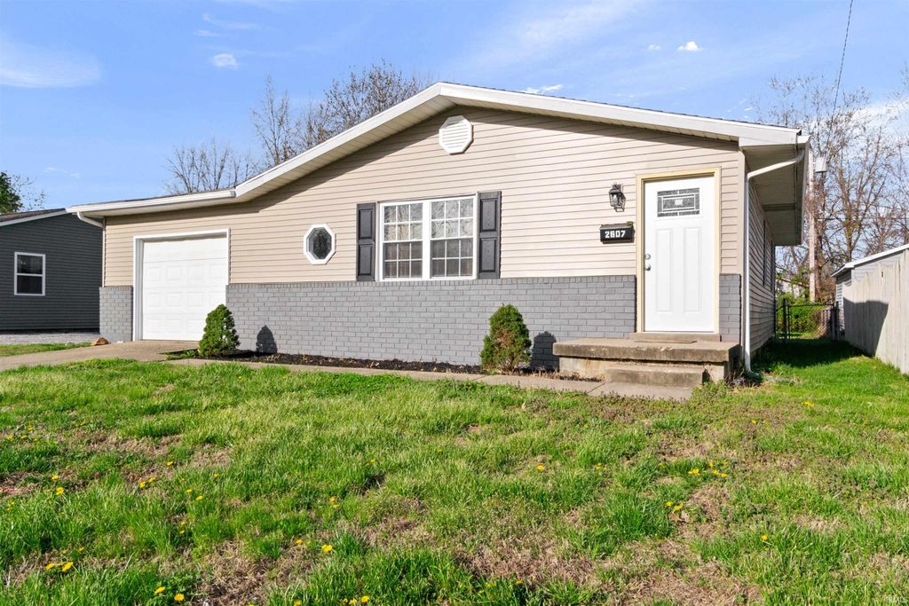 2607 Hawthorne Avenue, Evansville, IN 47714