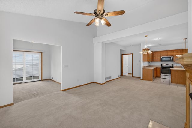7725 Wistful Vista Drive 1203, West Des Moines, IA 50266