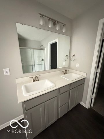 110 Thorpe Drive, Whiteland, IN 46184