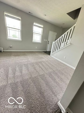 110 Thorpe Drive, Whiteland, IN 46184