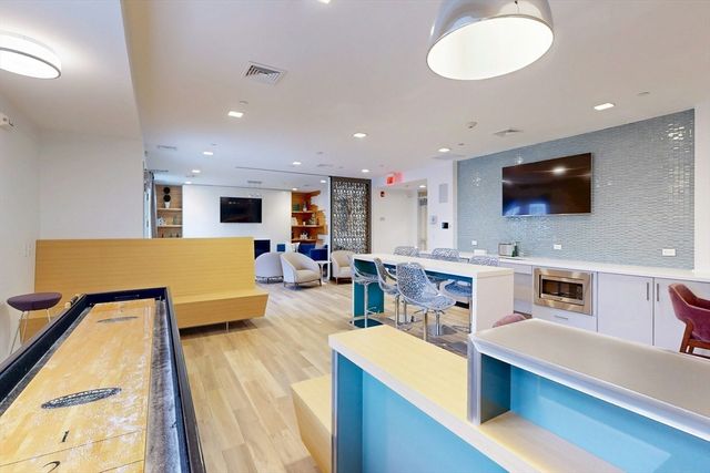 180 Telford St 321, Boston, MA 02135