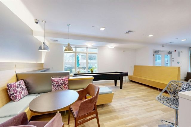 180 Telford St 321, Boston, MA 02135