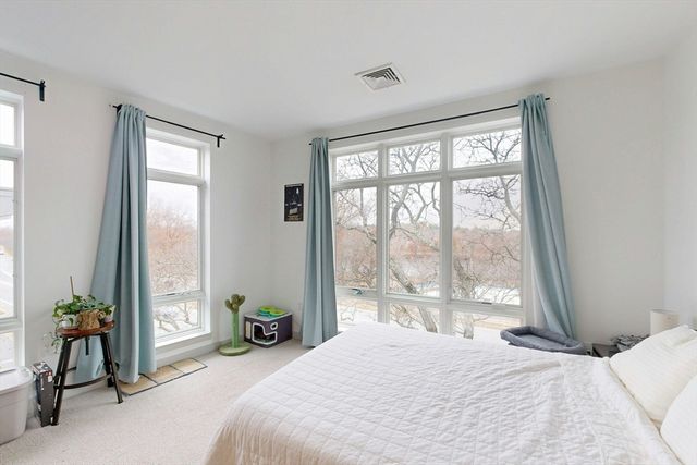 180 Telford St 321, Boston, MA 02135