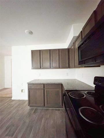 245 Water Oak, Livingston, TX 77351