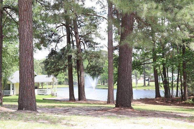 245 Water Oak, Livingston, TX 77351