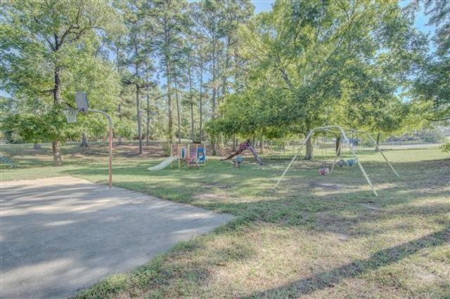 245 Water Oak, Livingston, TX 77351