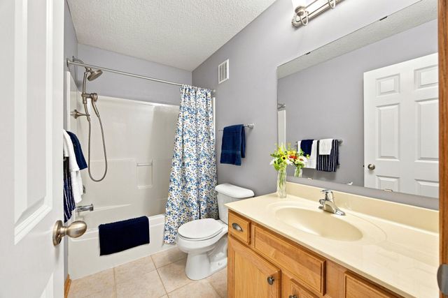 560 Huset Parkway NE, Columbia Heights, MN 55421