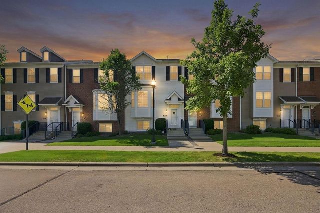 560 Huset Parkway NE, Columbia Heights, MN 55421