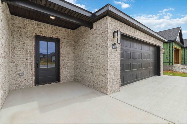 6706 High Meadow Boulevard, Bentonville, AR 72713