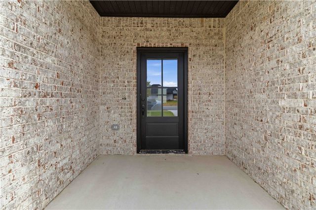 6706 High Meadow Boulevard, Bentonville, AR 72713