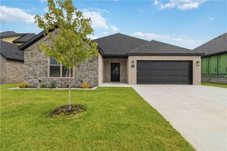 6706 High Meadow Boulevard, Bentonville, AR 72713