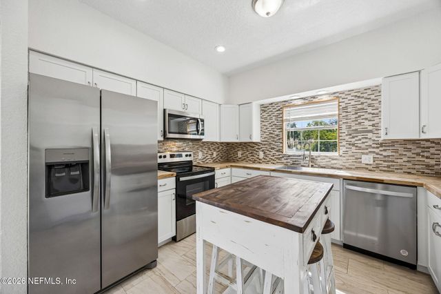 75125 EDWARDS Road, Yulee, FL 32097