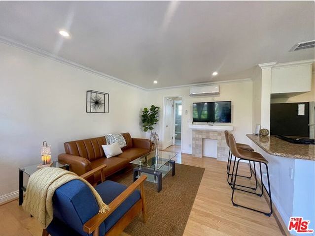 1212 10th Street 17, Santa Monica, CA 90401