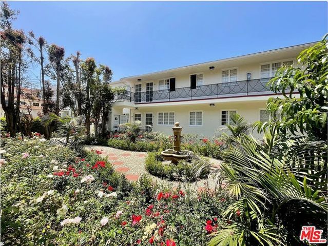 1212 10th Street 17, Santa Monica, CA 90401