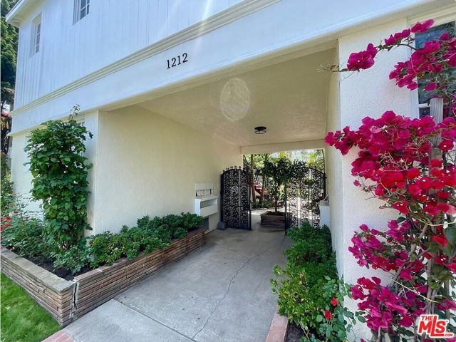 1212 10th Street 17, Santa Monica, CA 90401