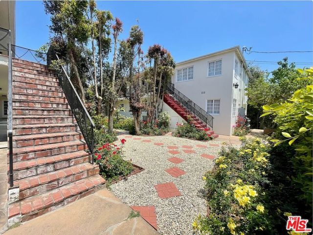 1212 10th Street 17, Santa Monica, CA 90401