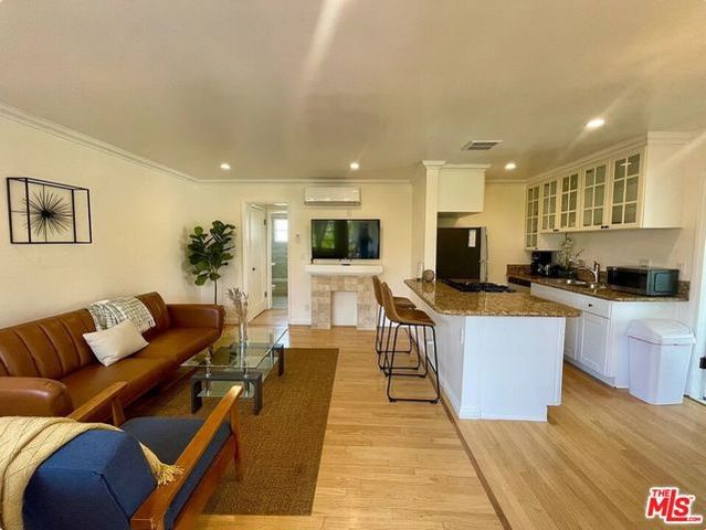 1212 10th Street 17, Santa Monica, CA 90401