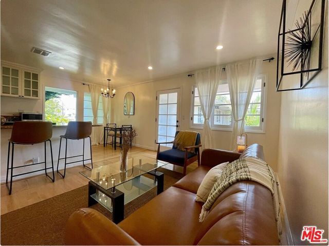 1212 10th Street 17, Santa Monica, CA 90401