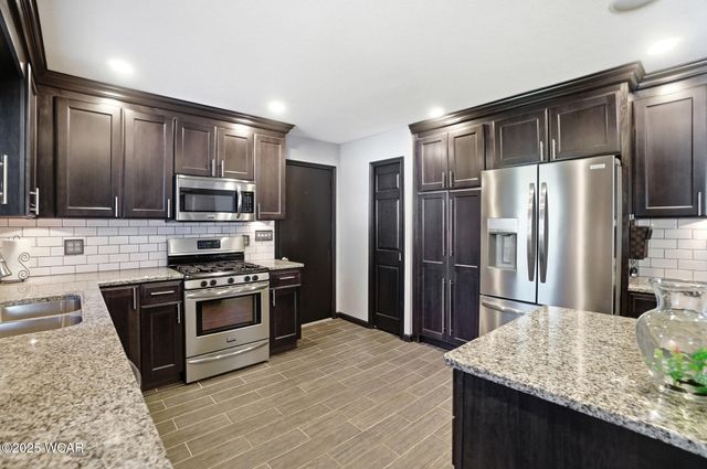 3650 Redbud Lane, Lima, OH 45806