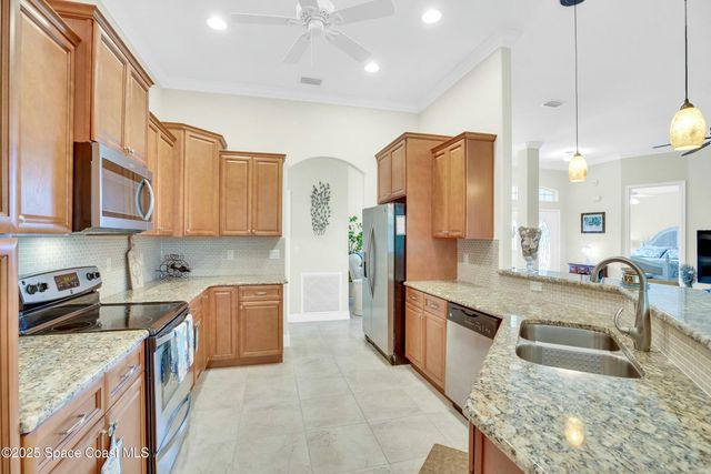 7445 36th Court, Vero Beach, FL 32967