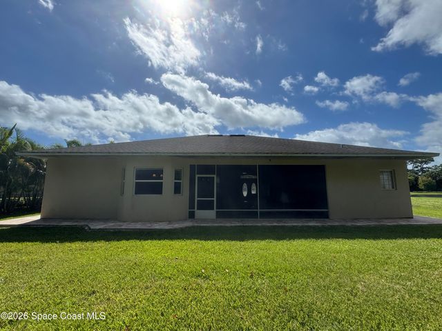 7445 36th Court, Vero Beach, FL 32967