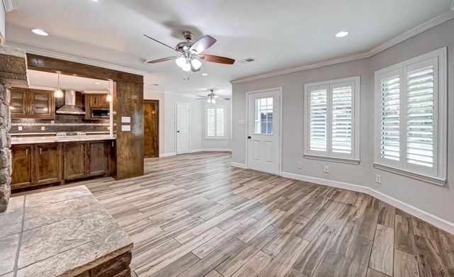 4026 Drummond Street, Houston, TX 77025