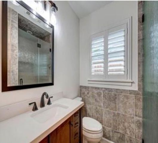 4026 Drummond Street, Houston, TX 77025