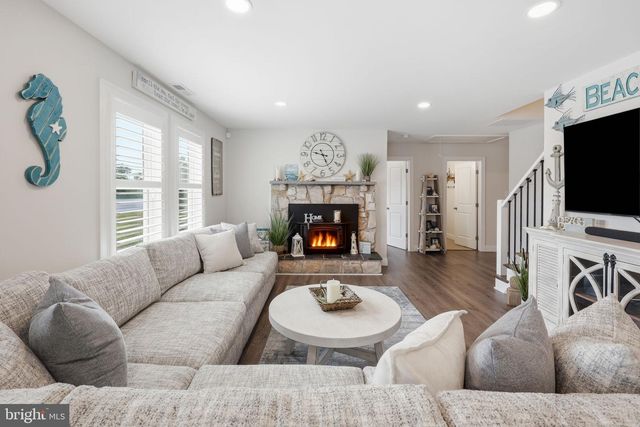 1707 MAYS LANDING RD, Egg Harbor Twp, NJ 08234