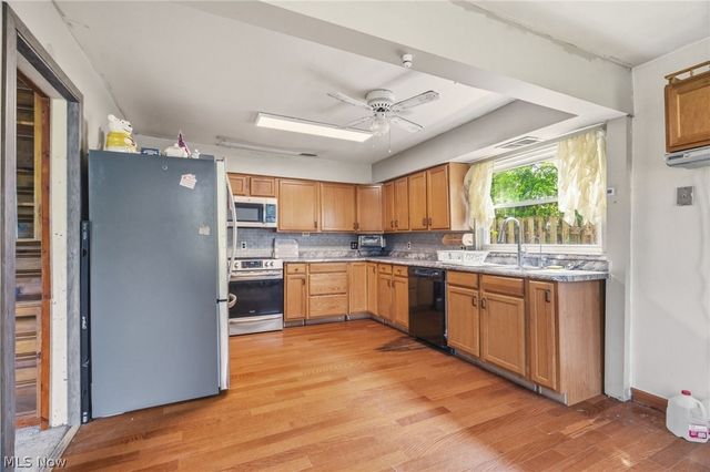 15086 Greenbower Street NE, Alliance, OH 44601