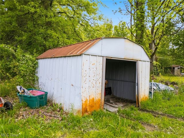 15086 Greenbower Street NE, Alliance, OH 44601