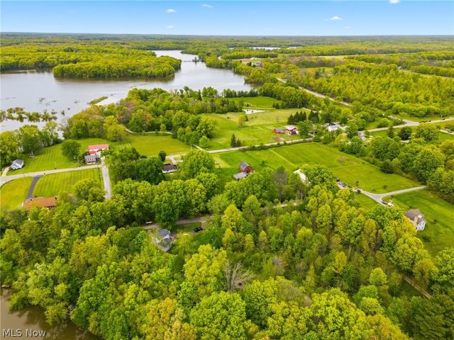 15086 Greenbower Street NE, Alliance, OH 44601