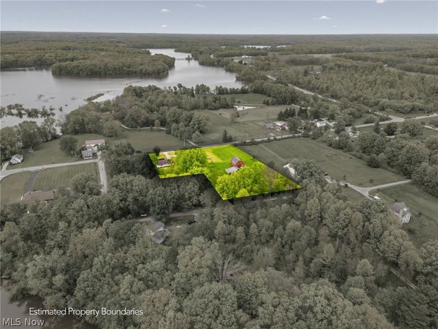 15086 Greenbower Street NE, Alliance, OH 44601