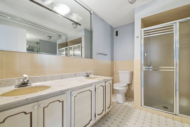 1535 Park Avenue 401, River Forest, IL 60305
