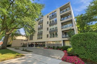 1535 Park Avenue 401, River Forest, IL 60305