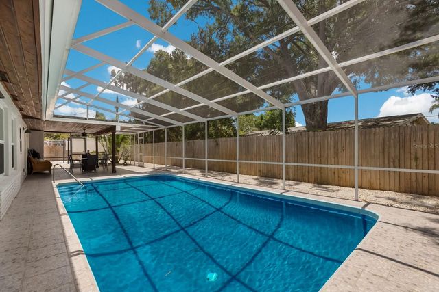 5720 ISANDA PLACE, Sarasota, FL 34231