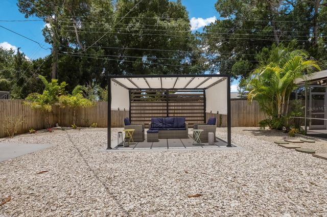 5720 ISANDA PLACE, Sarasota, FL 34231