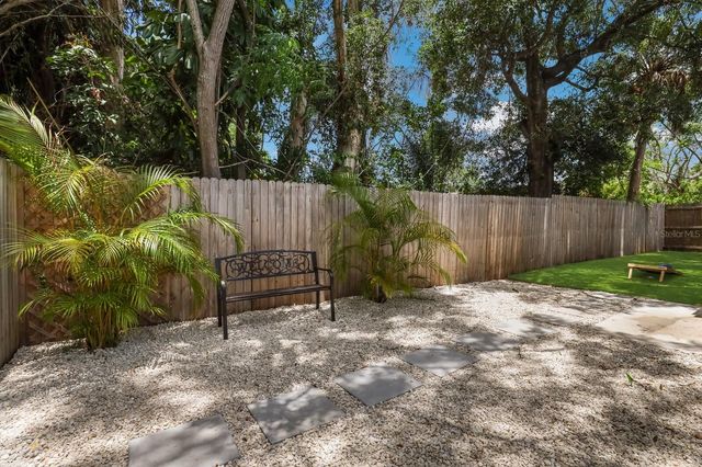 5720 ISANDA PLACE, Sarasota, FL 34231