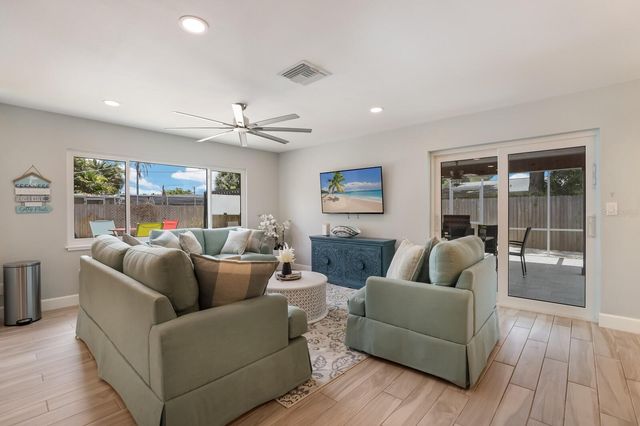 5720 ISANDA PLACE, Sarasota, FL 34231