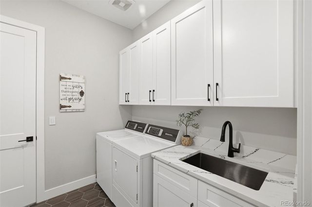 577 Scrubjay Circle, Castle Rock, CO 80104