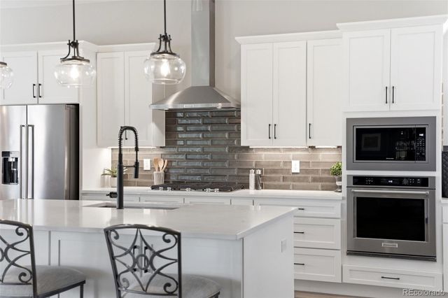 577 Scrubjay Circle, Castle Rock, CO 80104