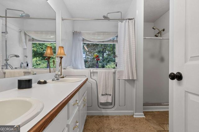 2128 Cluster Lane, Grayson, GA 30017