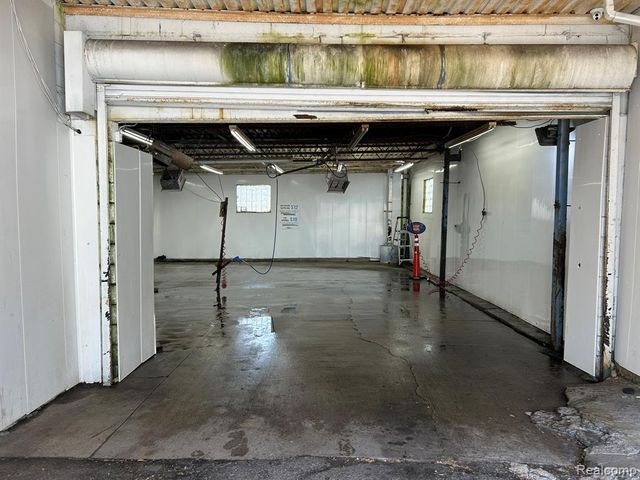 14615 E Jefferson Avenue, Detroit, MI 48215