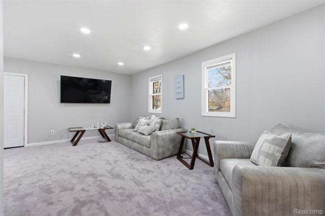 15413 Lauder Street, Detroit, MI 48227