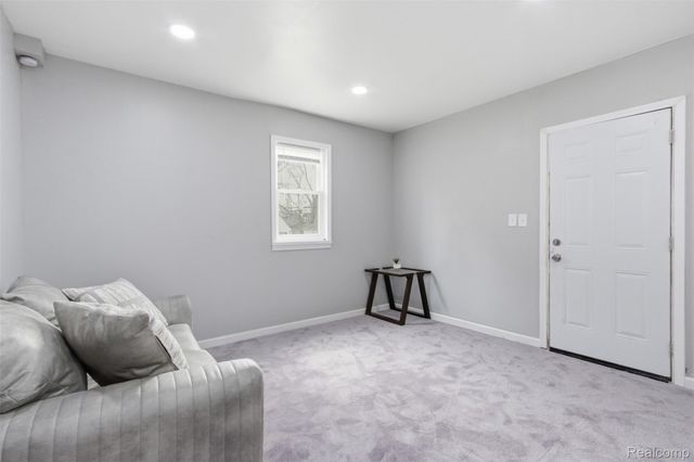 15413 Lauder Street, Detroit, MI 48227