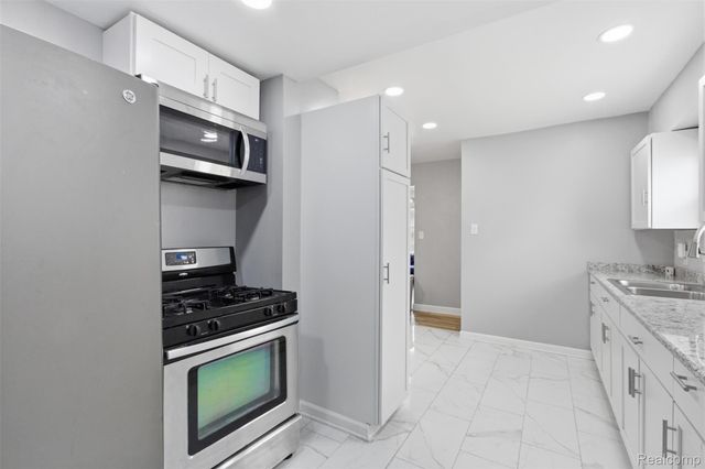 15413 Lauder Street, Detroit, MI 48227