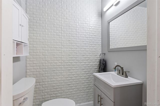 15413 Lauder Street, Detroit, MI 48227